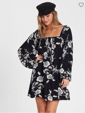 Billabong Black Floral Square-Neck Mini Dress
(B4)
